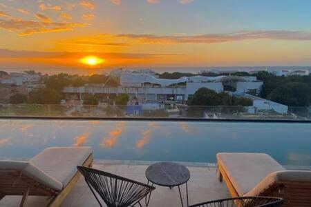 Apartment Oceanview Roof Pool With Speakeasy Cafe And Gym Parking Playa del Carmen