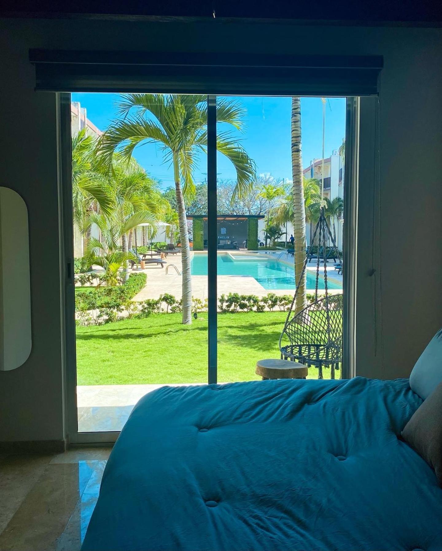 Cozy Poolside Apartment