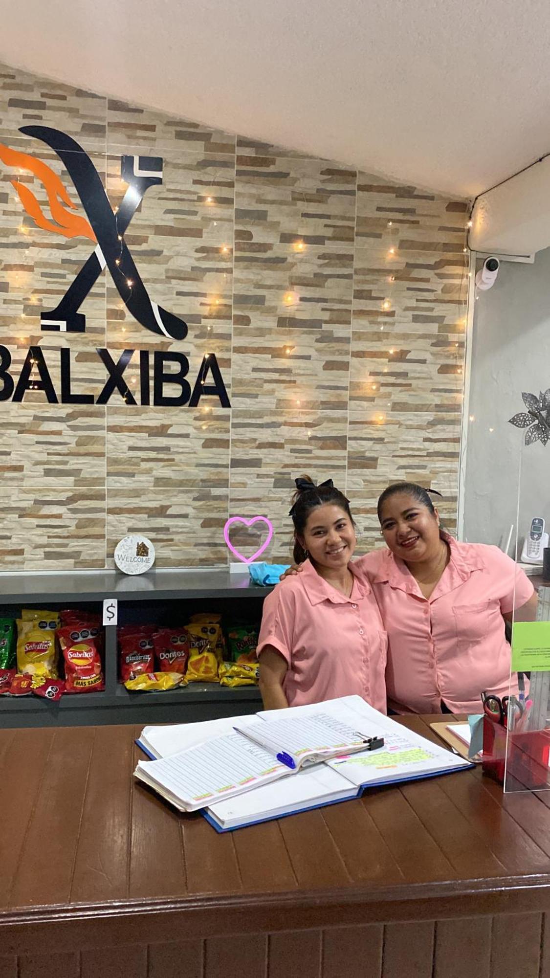 Hotel Balxiba Alberca Y Estacionamento