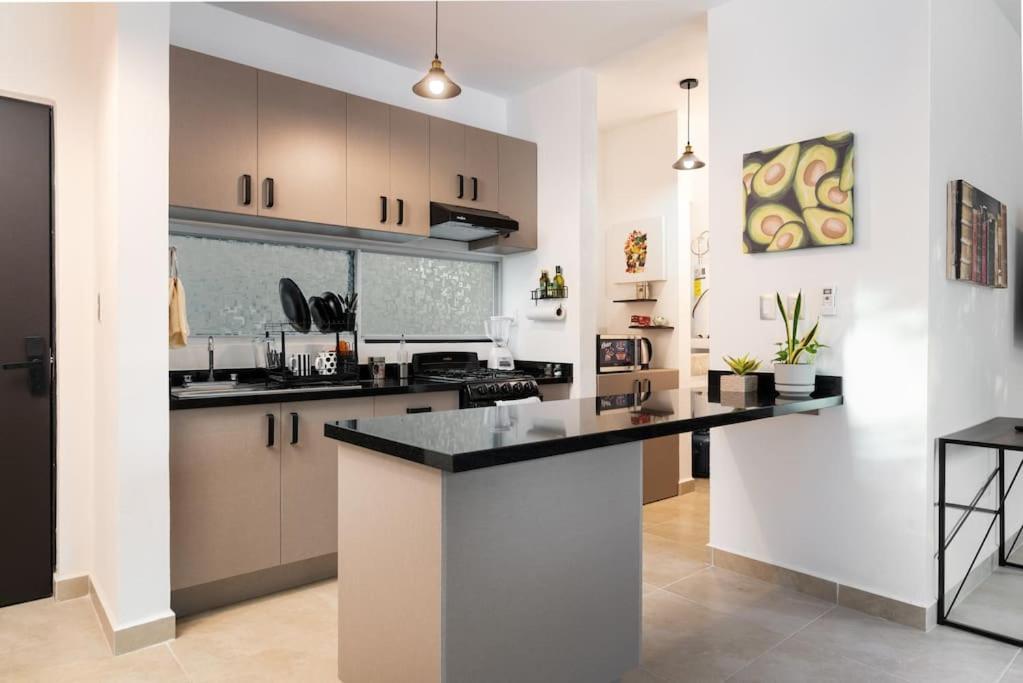 Depa Familiar Pb 6pax Con Alberca Rodeado De Restaurantes Zona Segura * Playa del Carmen