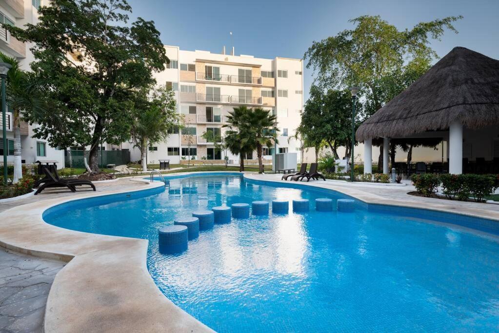 Depa Familiar Pb 6pax Con Alberca Rodeado De Restaurantes Zona Segura * Playa del Carmen