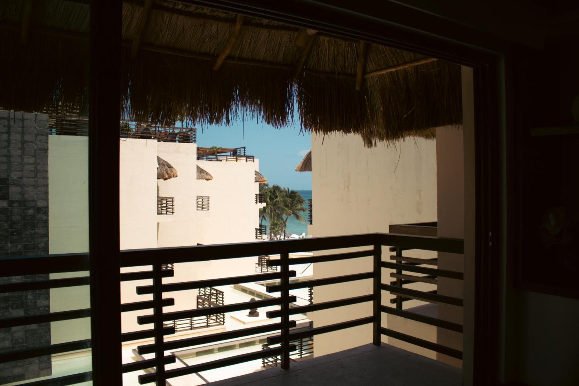 Aldea Thai Apartment *