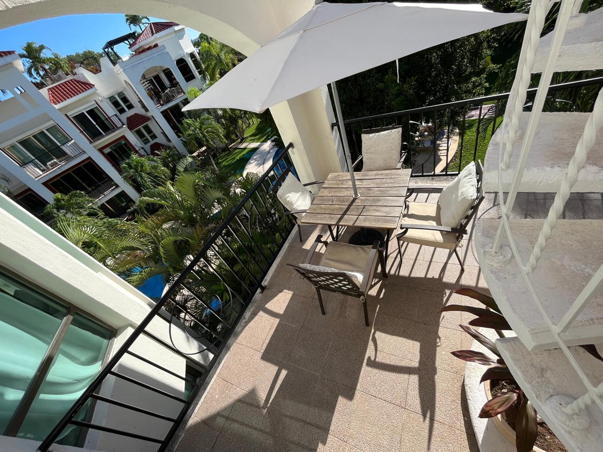 Paseo Luxury *