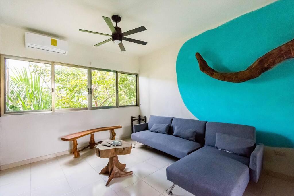 Cenote Penthouse Terraza & Jacuzzi Panoramicos, Muy Amplio, 2 Pisos Tu Uso Personal Y Exclusivo, 3 Recamaras, Excelente Ubicacion, La Playa Y La Quinta Av Caminando A 10 Minutos, Cerca De Restaurantes, Bares, Bancos, Nomadas Digitales 150 Mbps Playa del Carmen