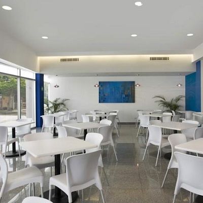 Hotel One