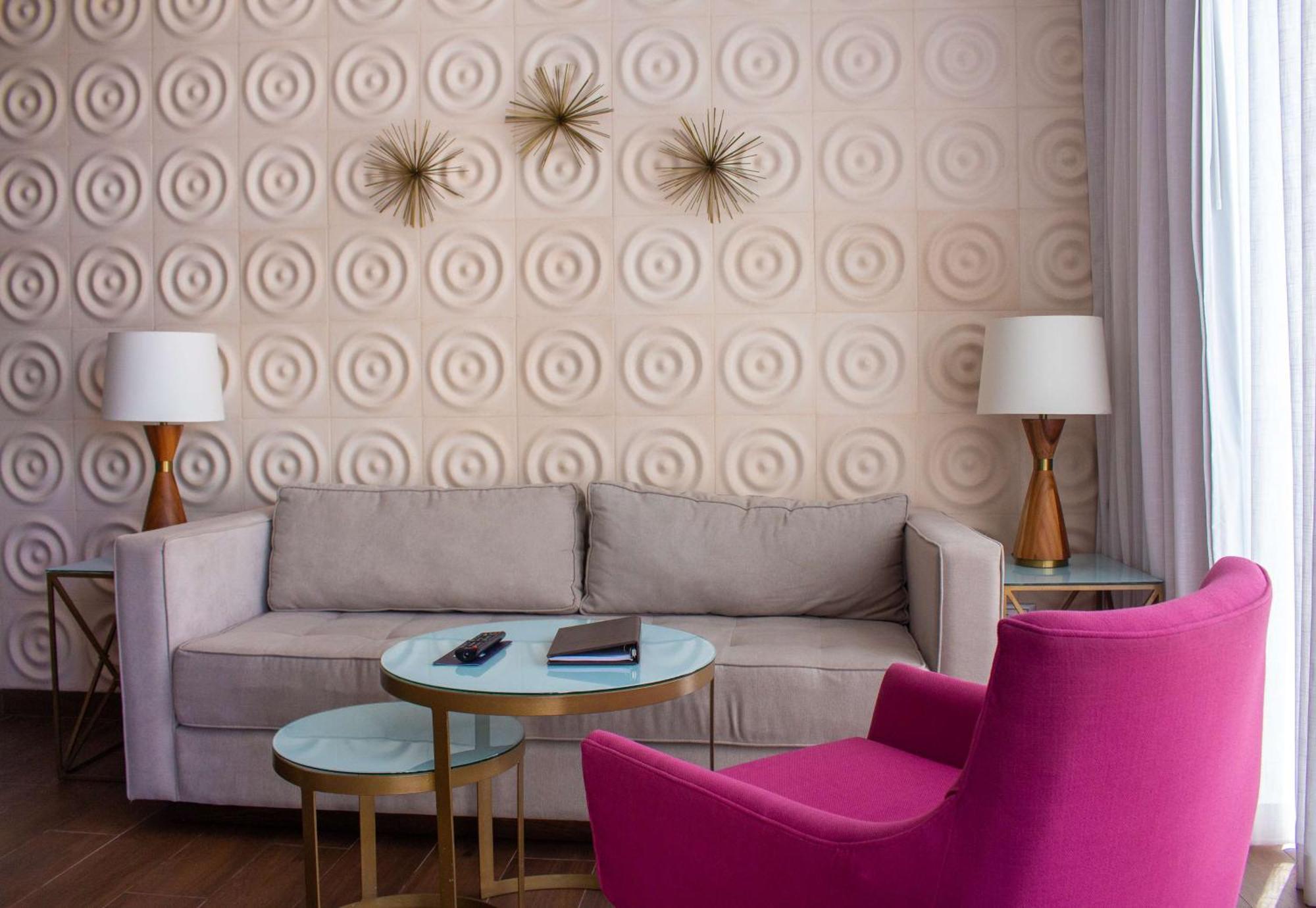 The Fives Downtown & Residences, Curio Collection By Hilton Hotel 4*