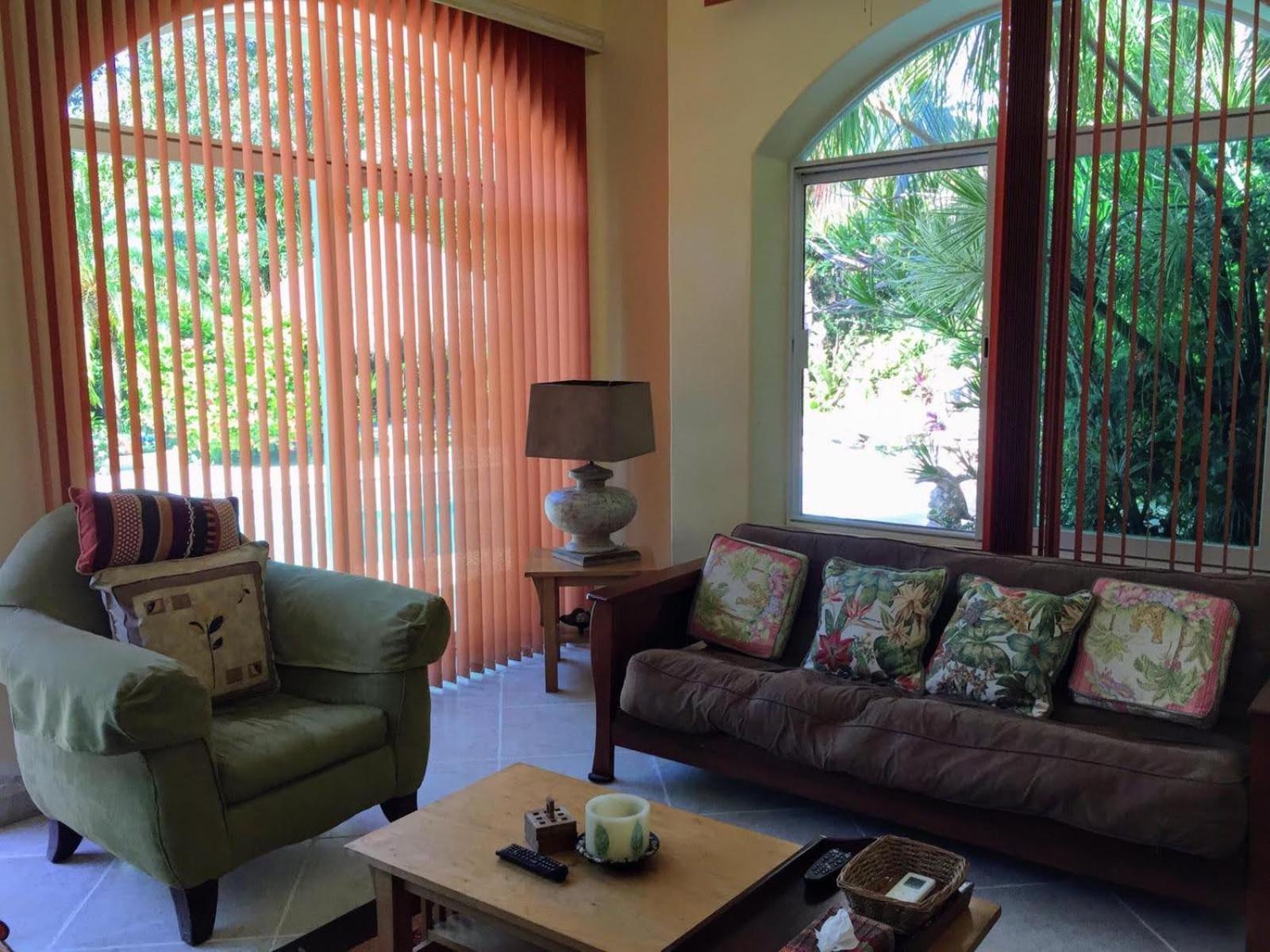 Casa Beard, Spacious With High Speed Wifi & Pool. Playa del Carmen