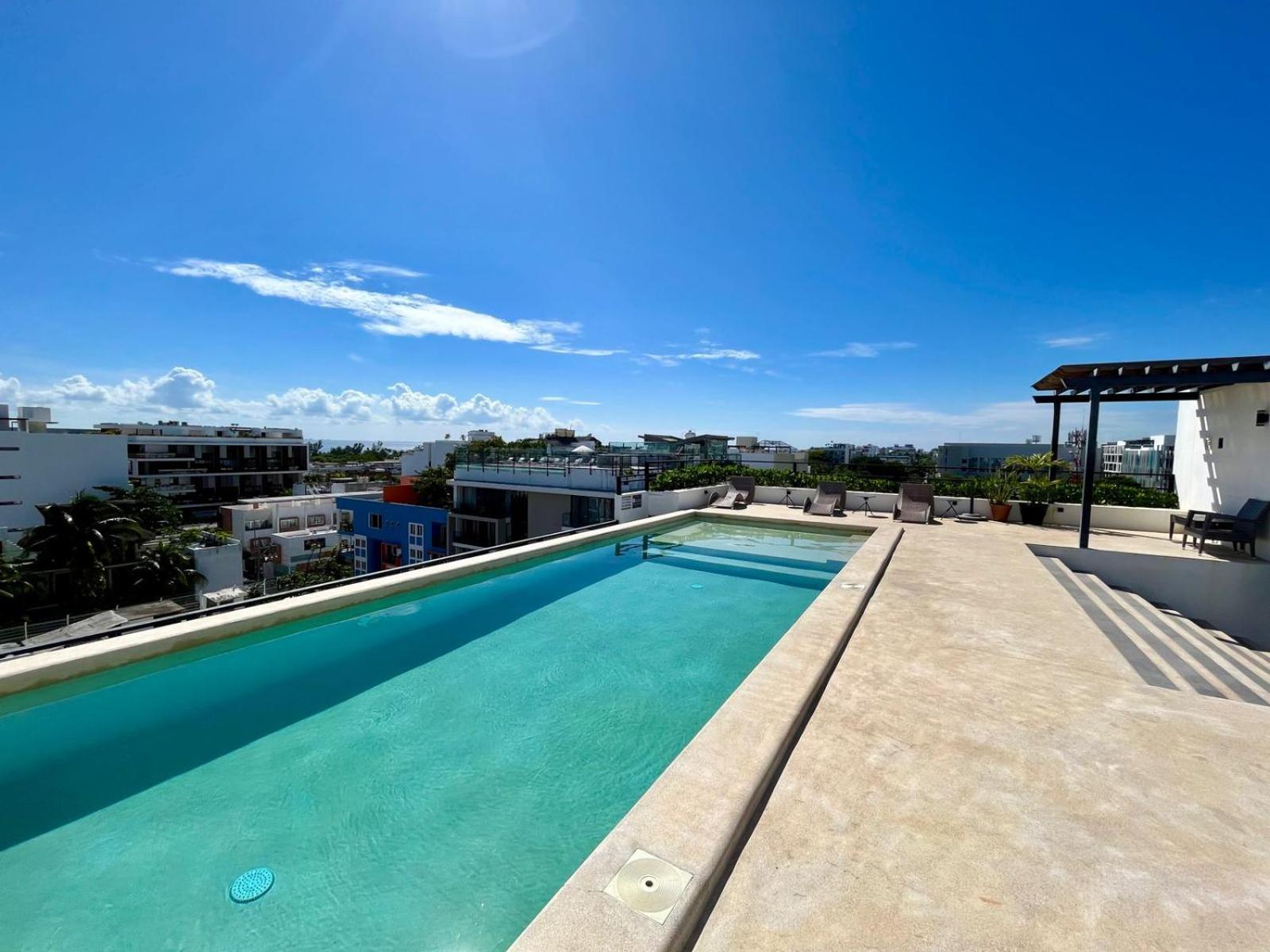 1 Bd Location! Gym, Pool Apartment *