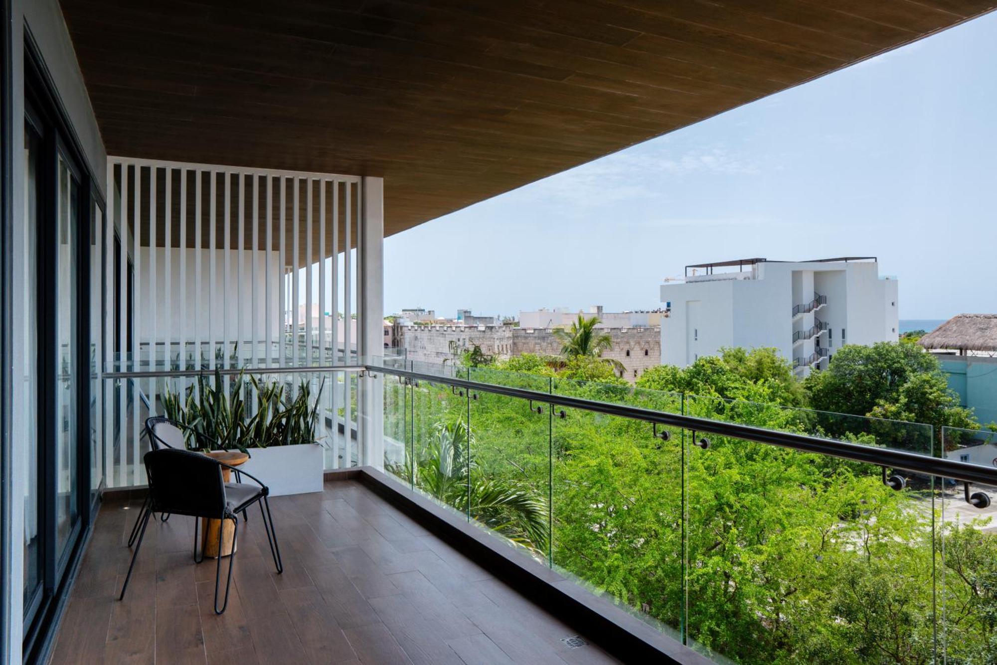 The Fives Downtown & Residences, Curio Collection By Hilton Hotel Playa del Carmen