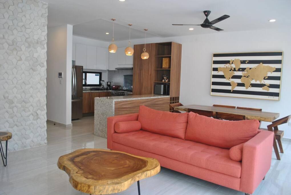 Heavenly New Townhouse W/jacuzzi Near The Ferienhaus *