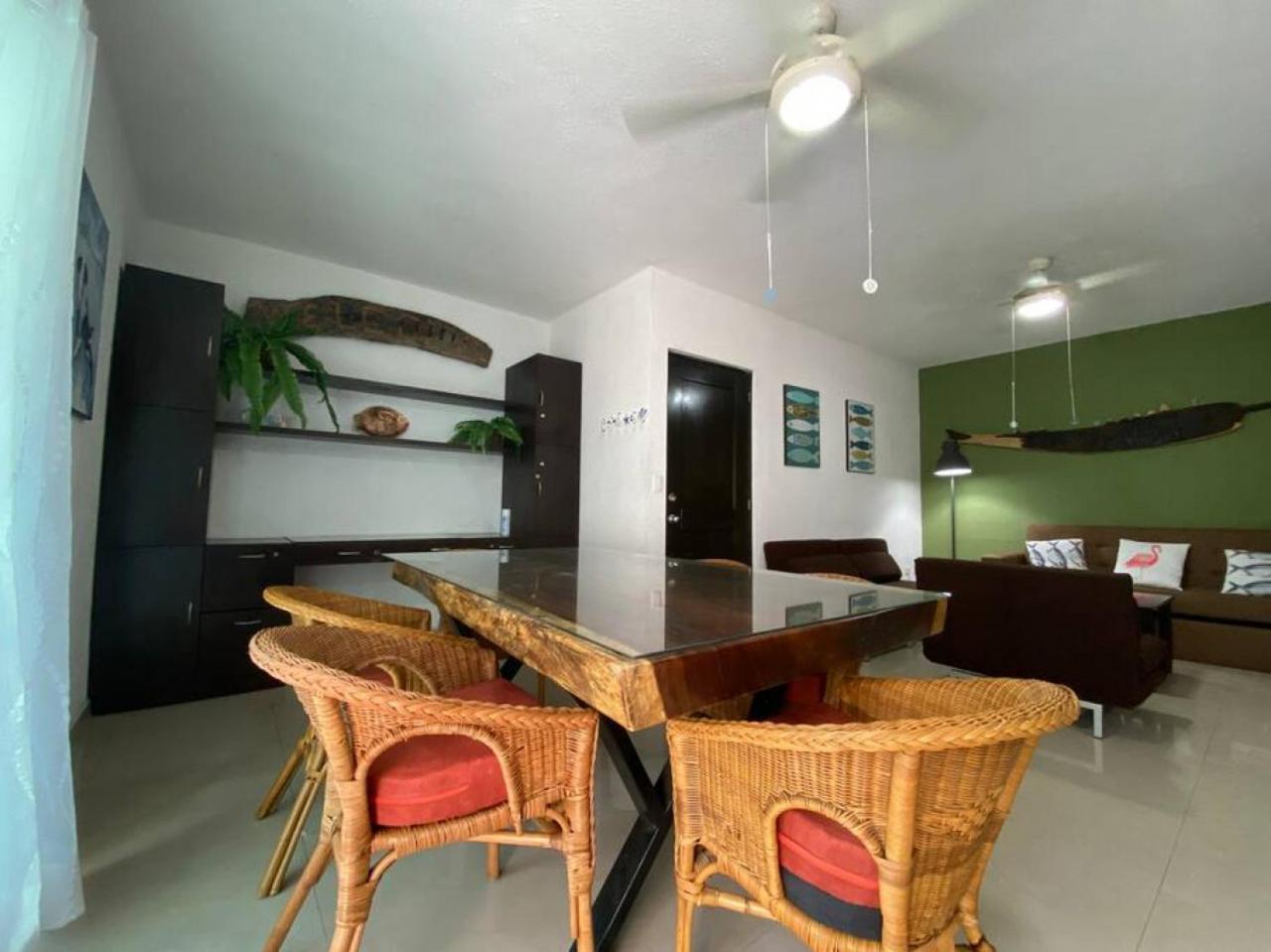 Charming 2br Downtown. Caribbean Allure