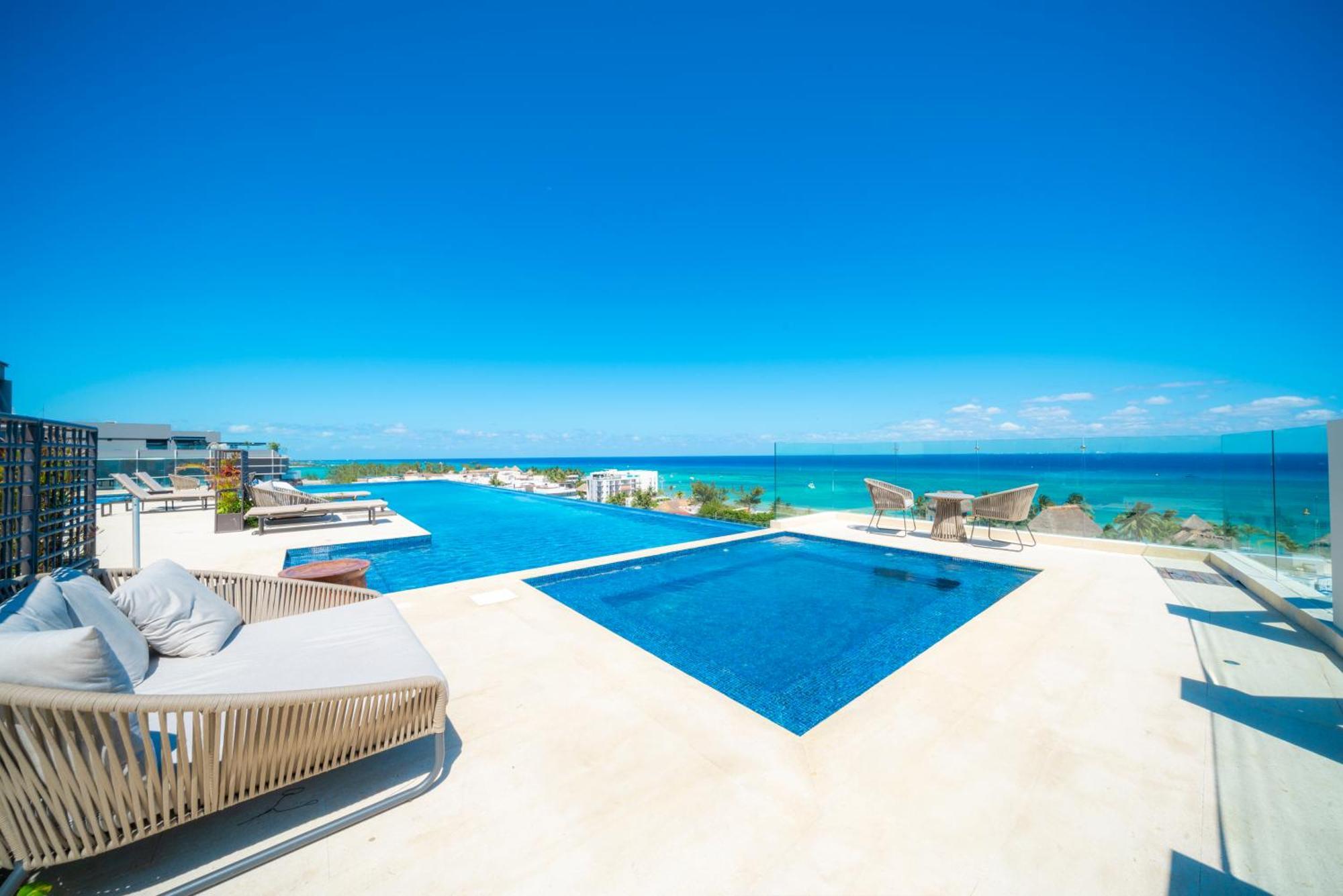 Apartment Luxury 3 Bedroom With Ocean View & Pool - Marila 503