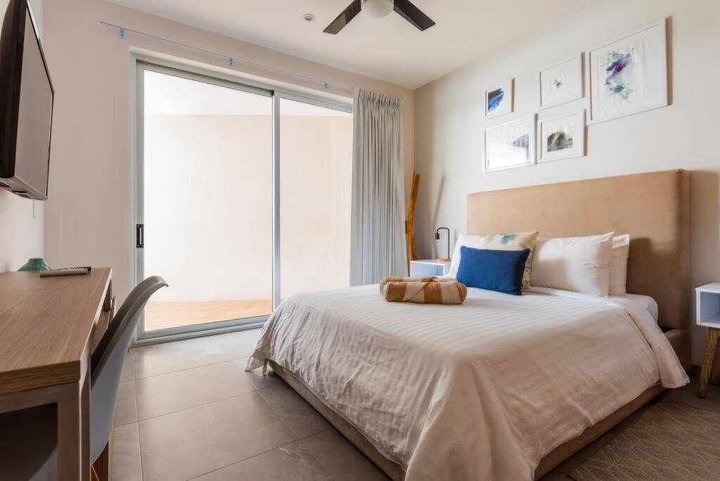 Apartment Luxury 2-bed 200mb Wifi Sauna Ac Gym *