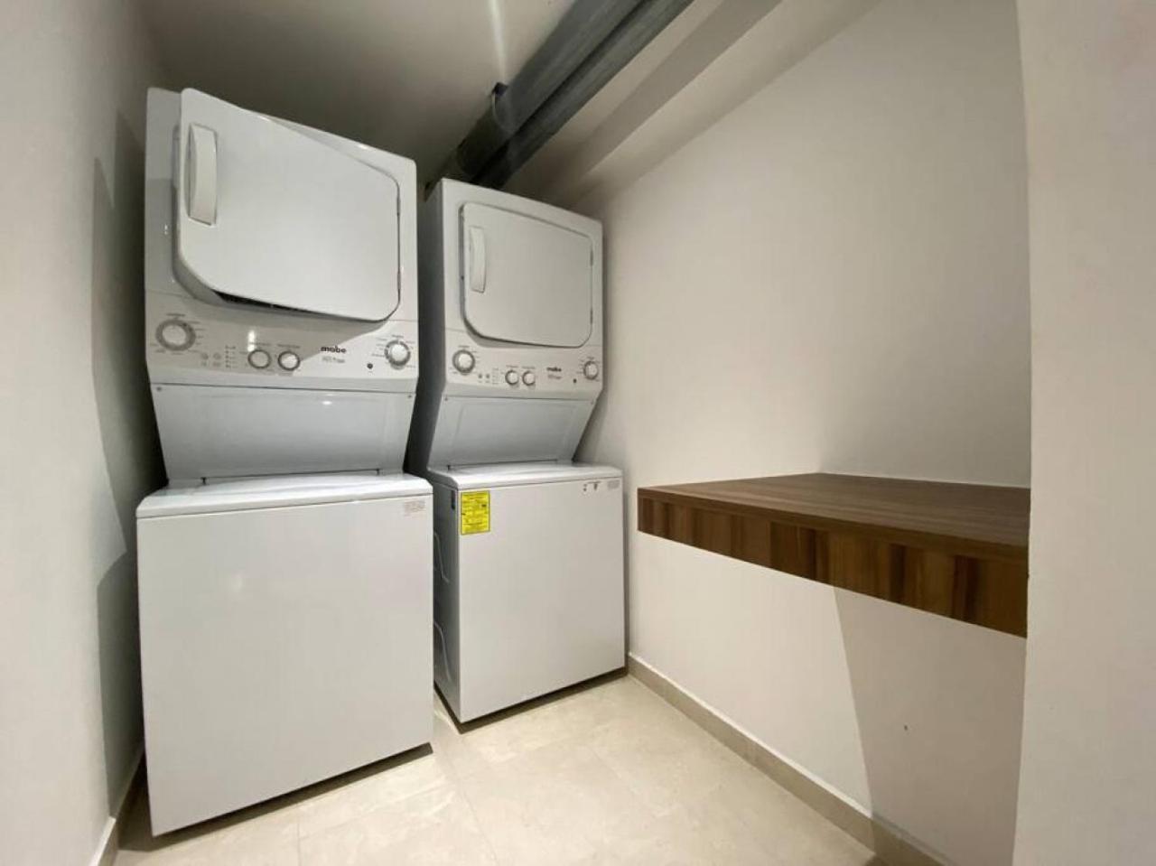 Fully Equipped 1bd Ph With Gym Rooftop Pool And Bbq