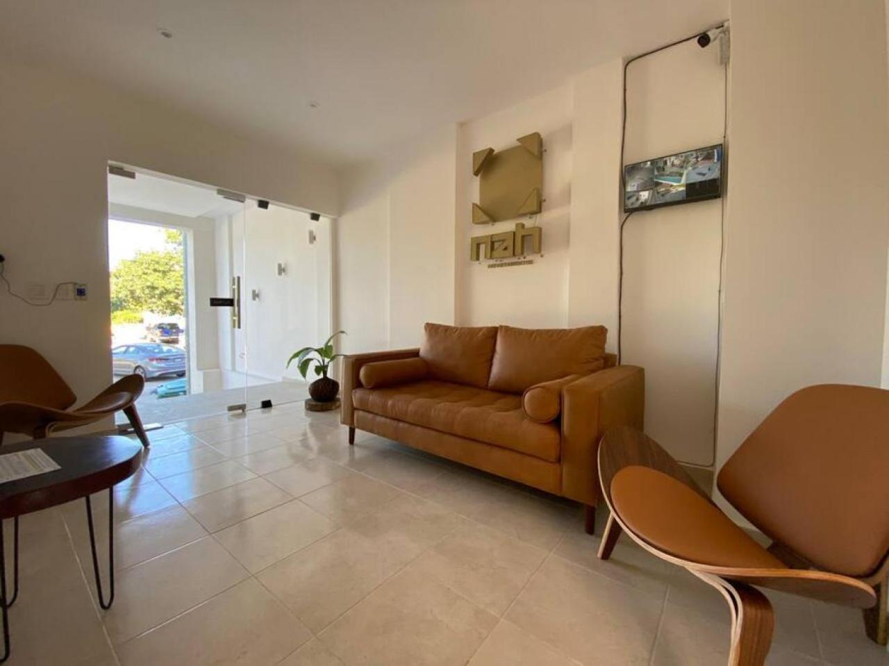 Apartment Fully Equipped 1bd Ph With Gym Rooftop Pool And Bbq *
