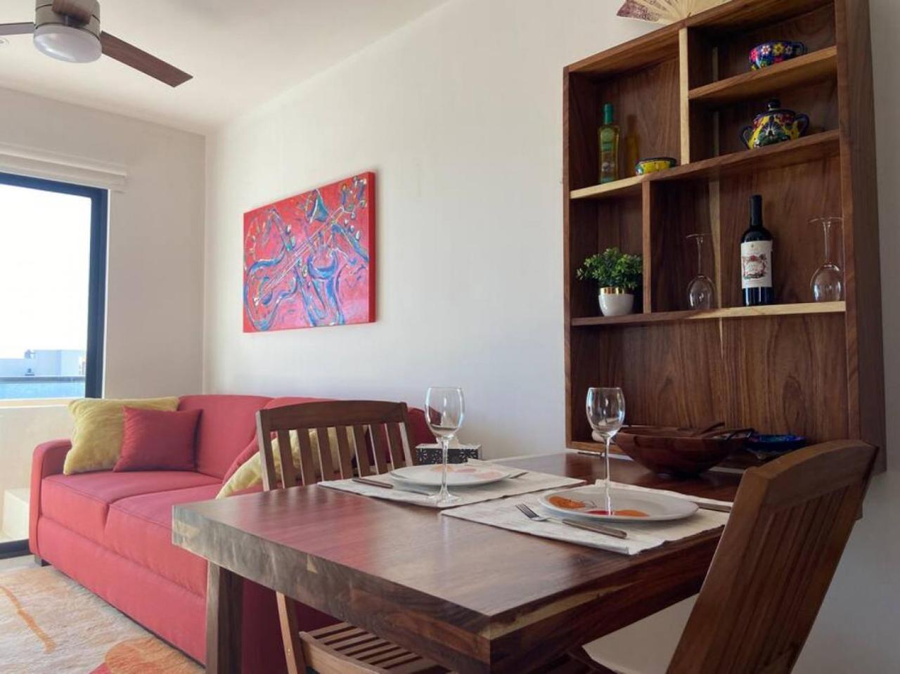 Fully Equipped 1bd Ph With Gym Rooftop Pool And Bbq Apartment