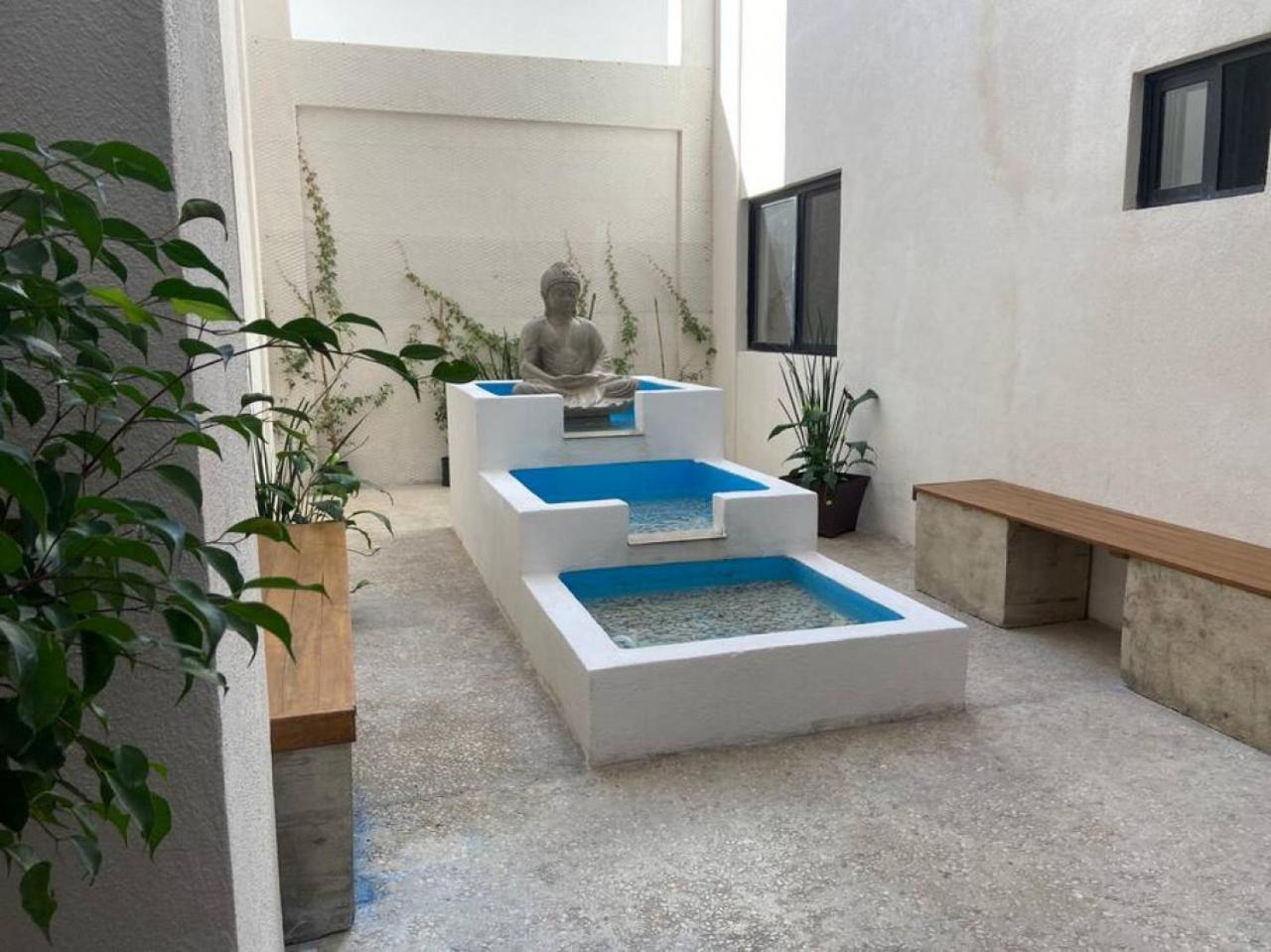 Fully Equipped 1bd Ph With Gym Rooftop Pool And Bbq Apartment