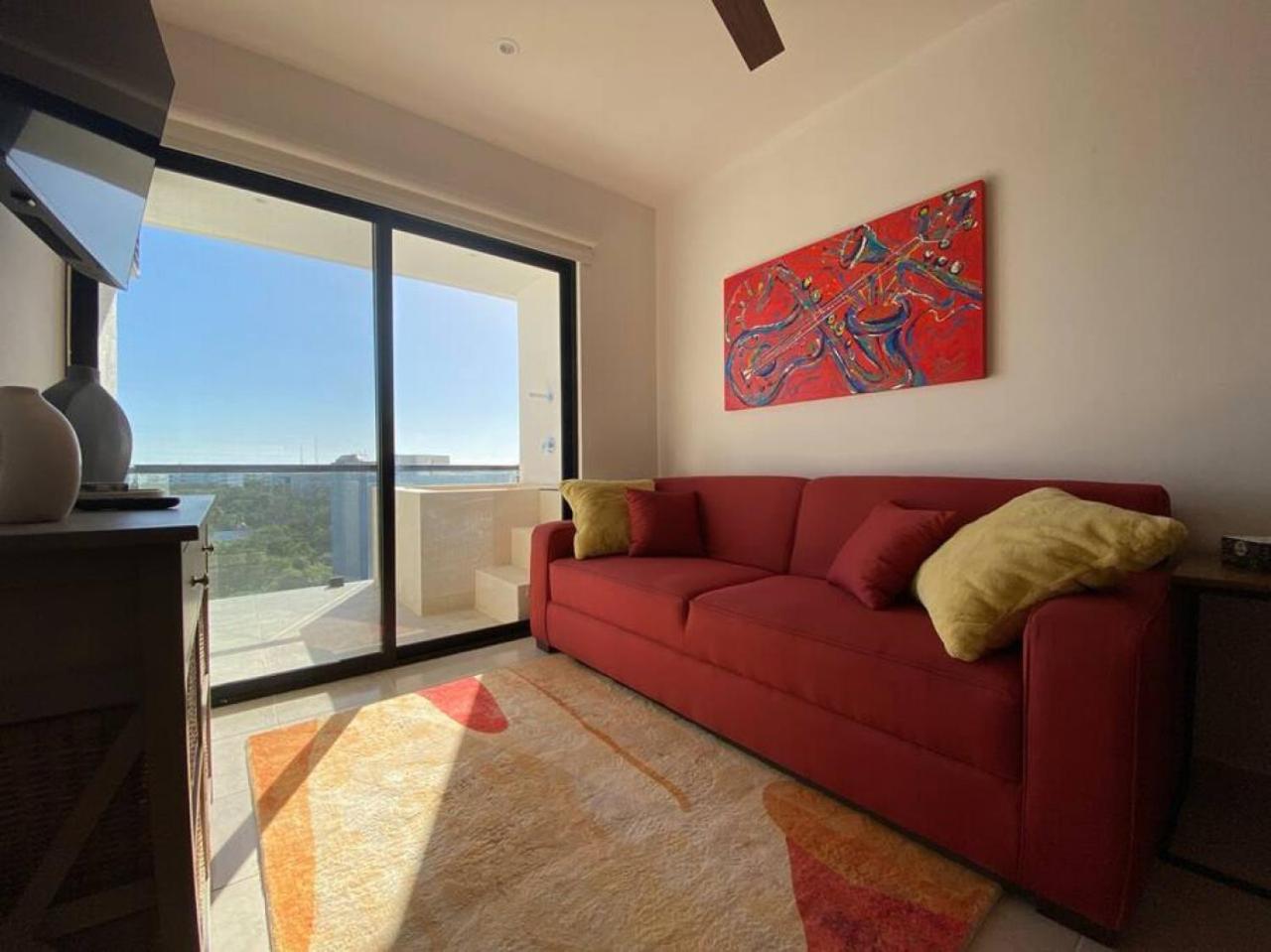 Fully Equipped 1bd Ph With Gym Rooftop Pool And Bbq Apartment Playa del Carmen