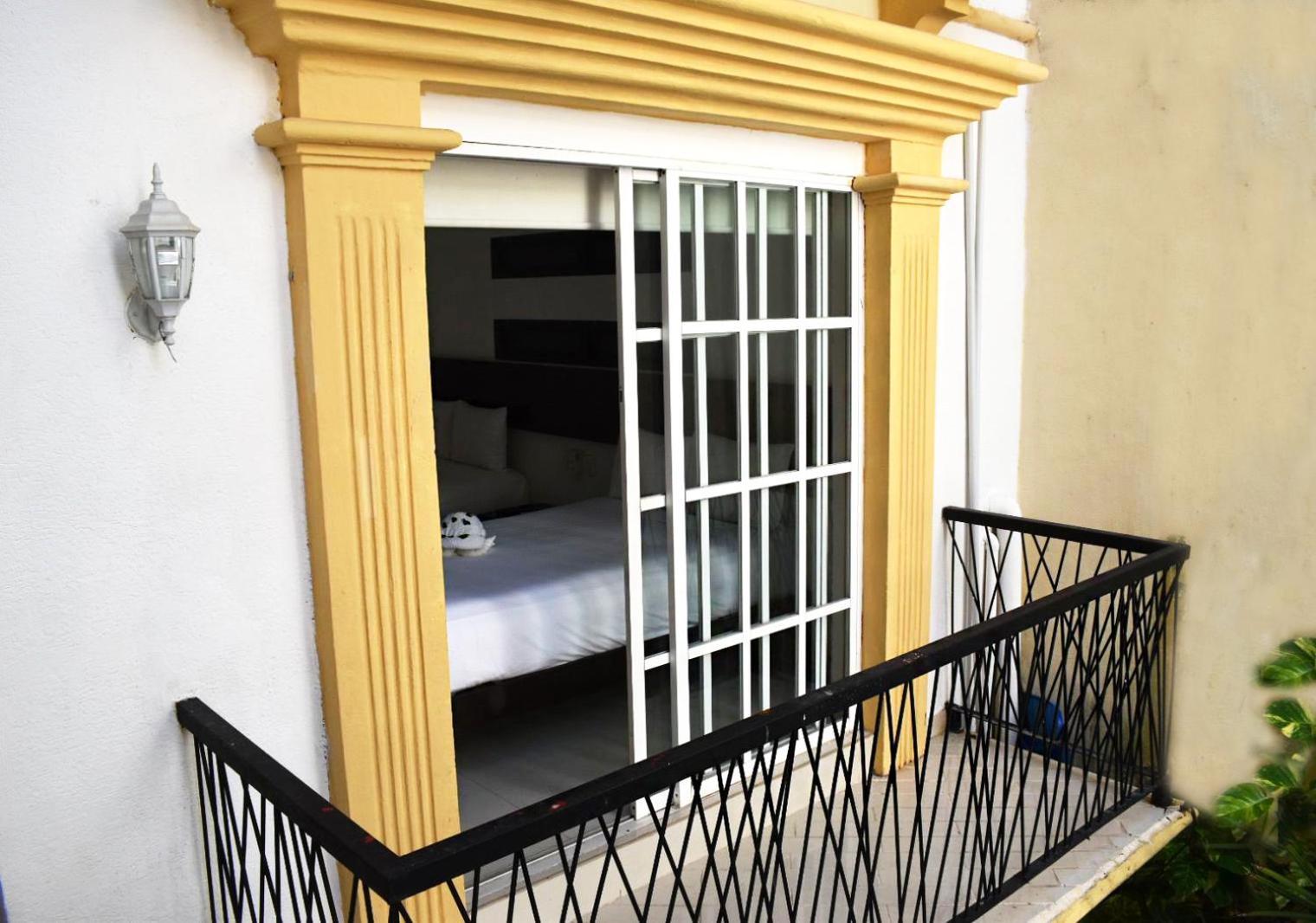Hotel Maya Turquesa 3*