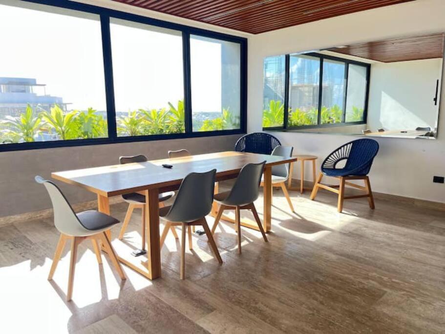 Estudio Centrico Entre Av. 10 Y 5ta Av. *