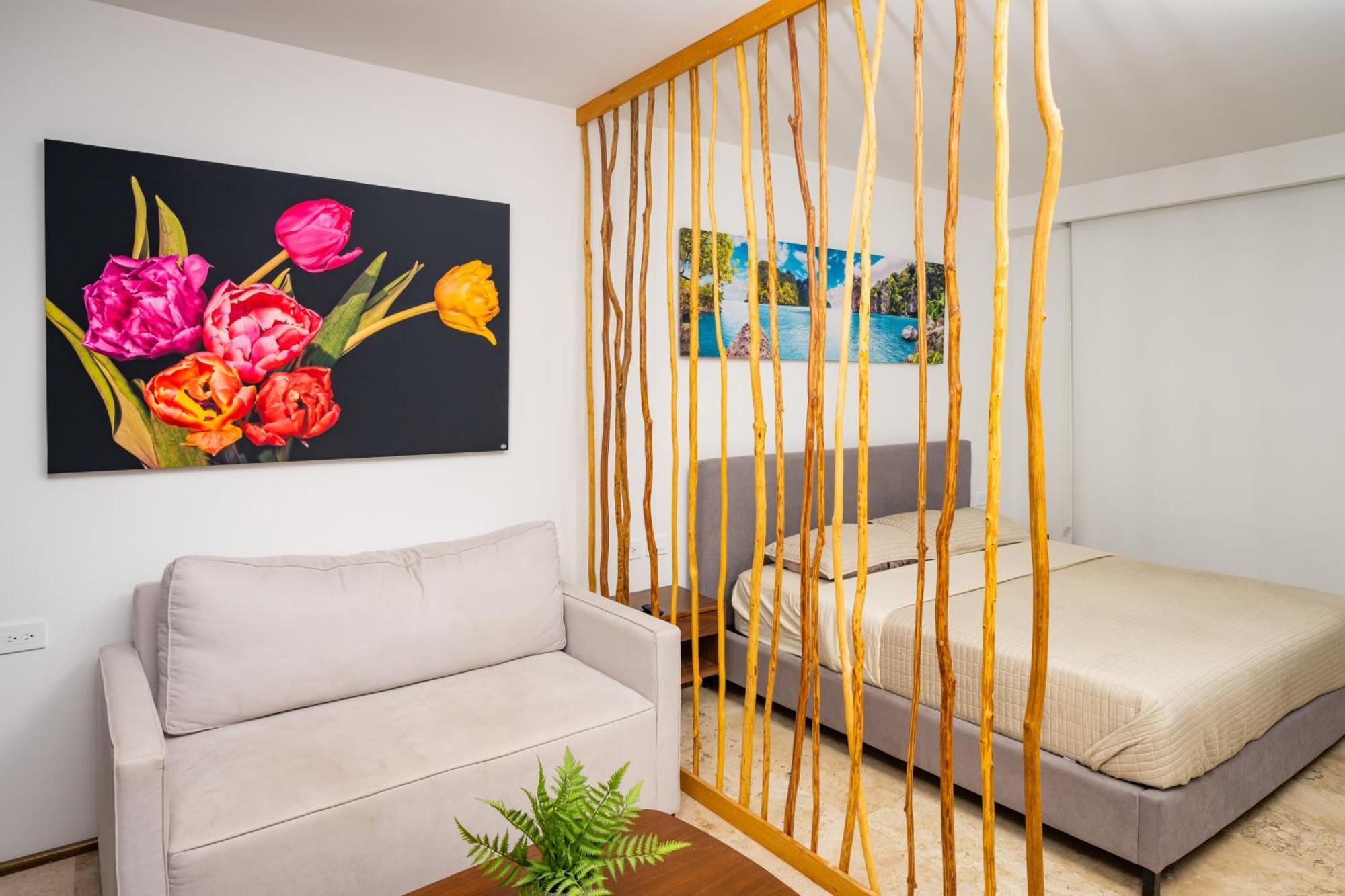 Apartment Walk Distance To Wallmart And 5ta Avenue *