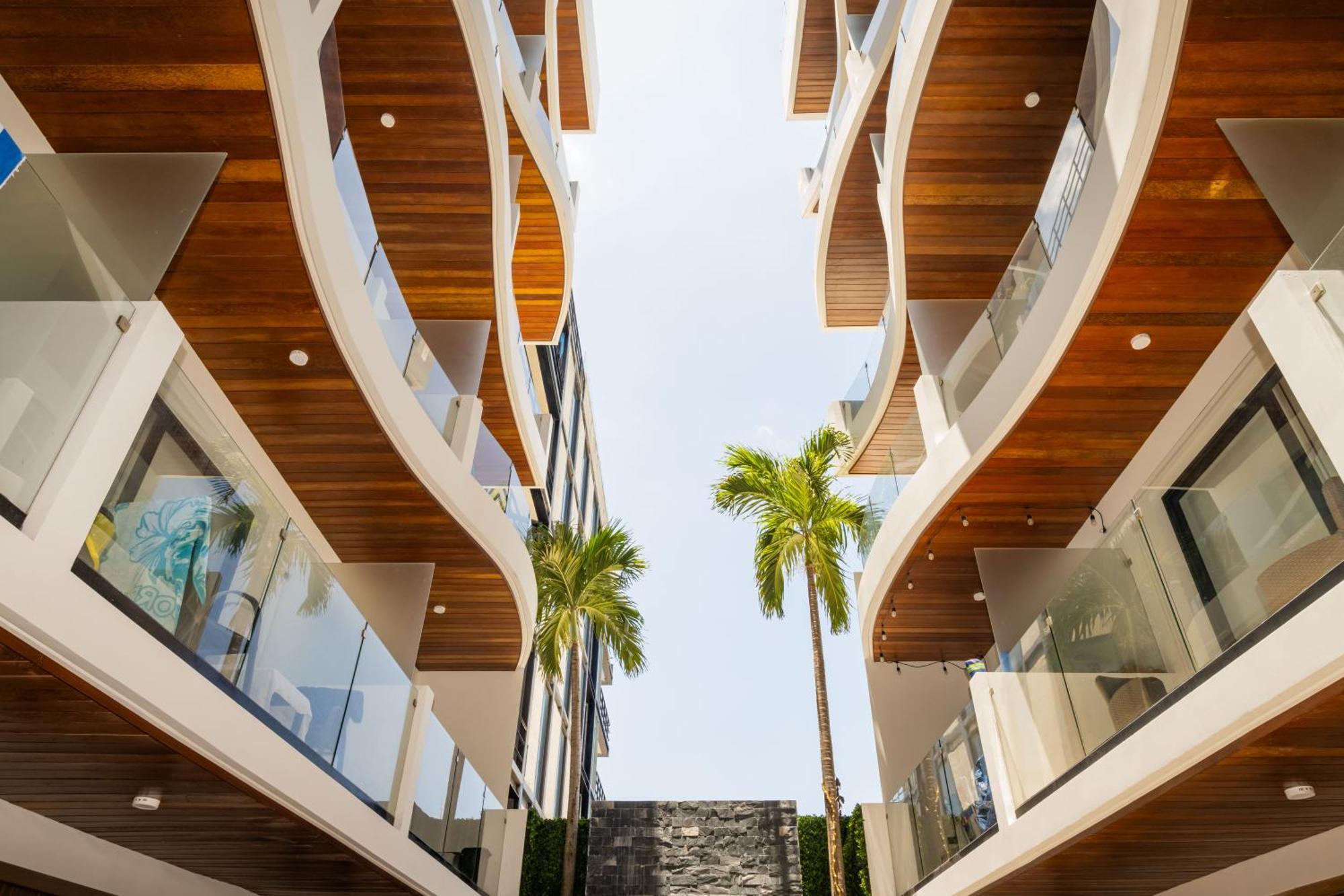 Walk Distance To Wallmart And 5ta Avenue Playa del Carmen
