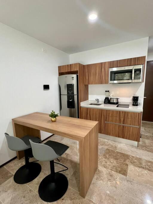 Apartment Media Cuadra De 5 Avenida *