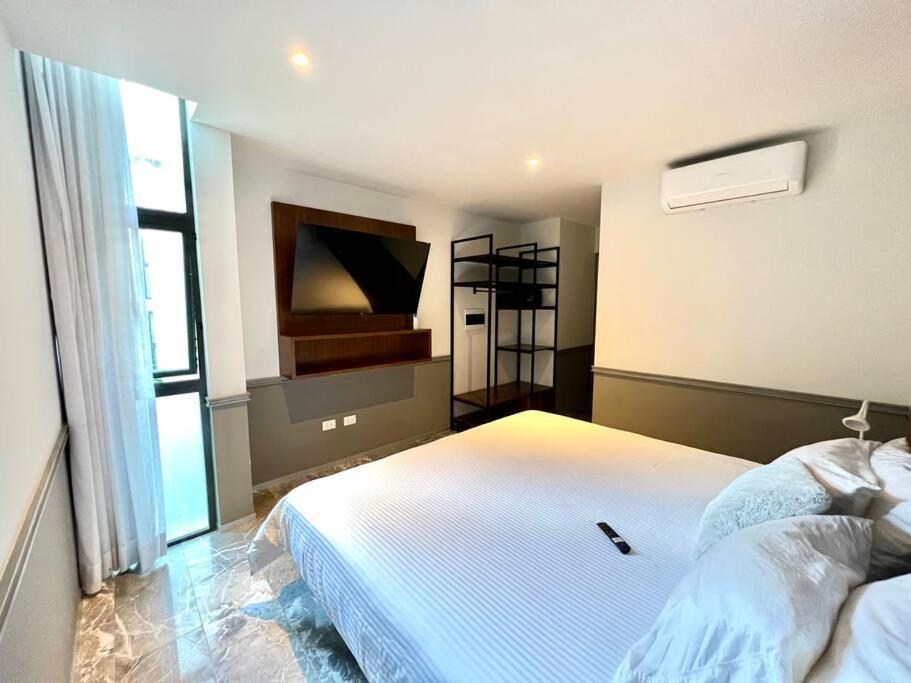 Ocean View Jacuzzi & Pool-2bedroom Apartment
