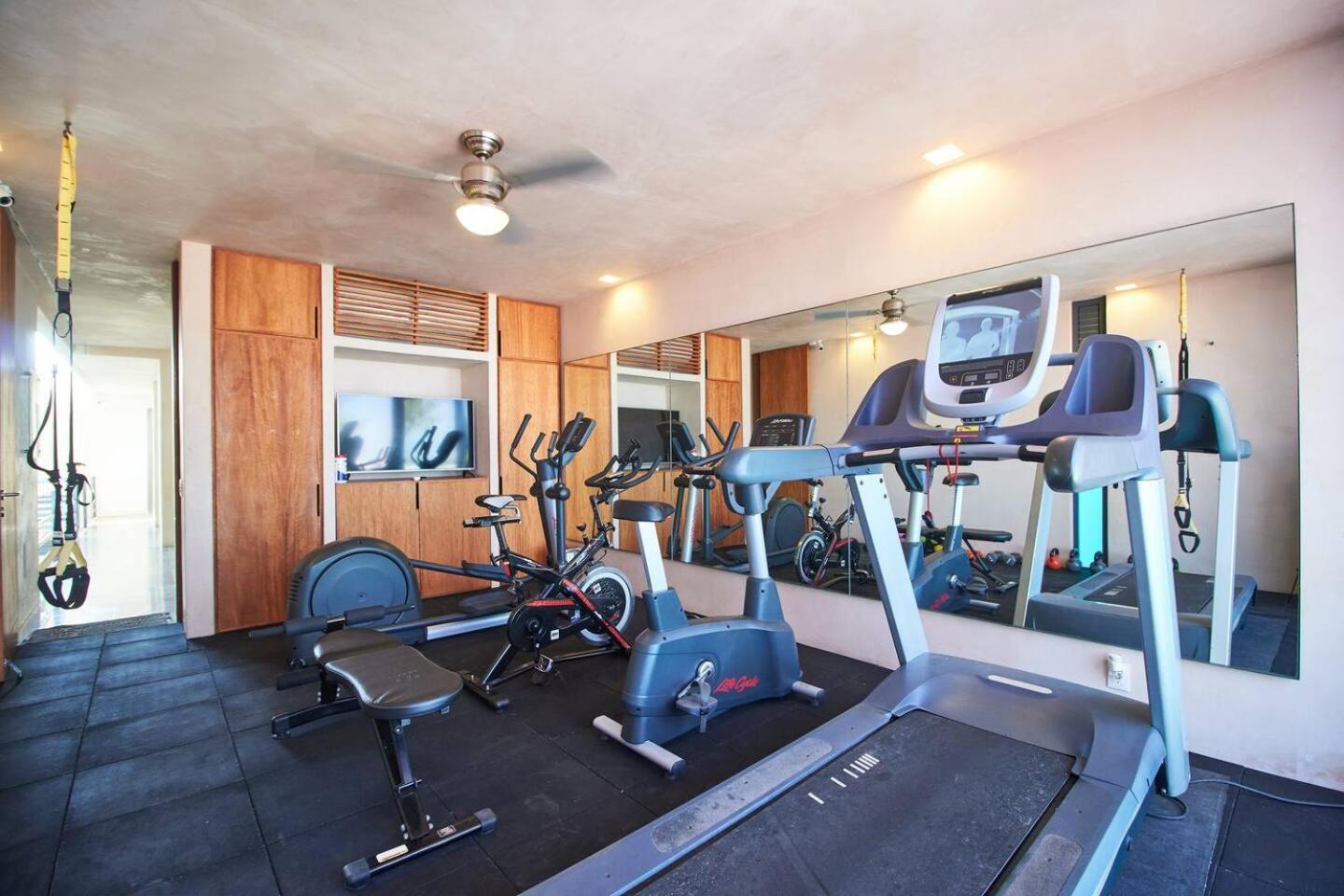 Downtown 4br At 200m 2 Apts In One Apartment