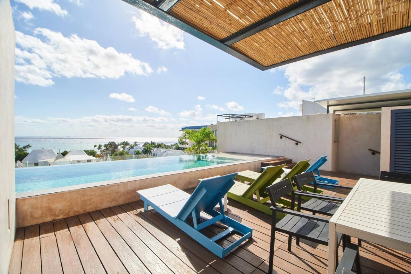 Downtown 4br At 200m 2 Apts In One Apartment *