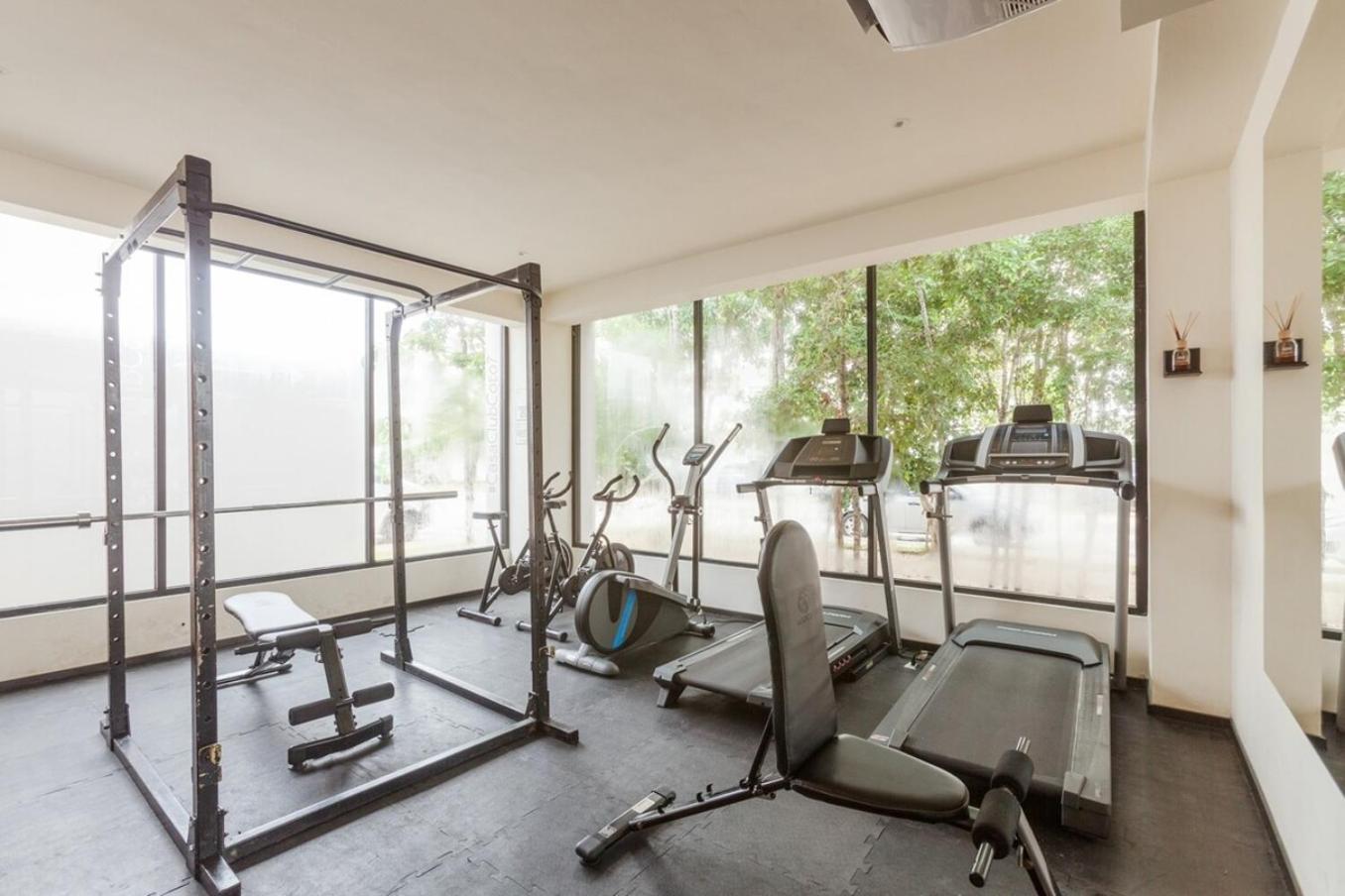 Family Friendly10min To Beachwifi200mbgympool Casa de férias *