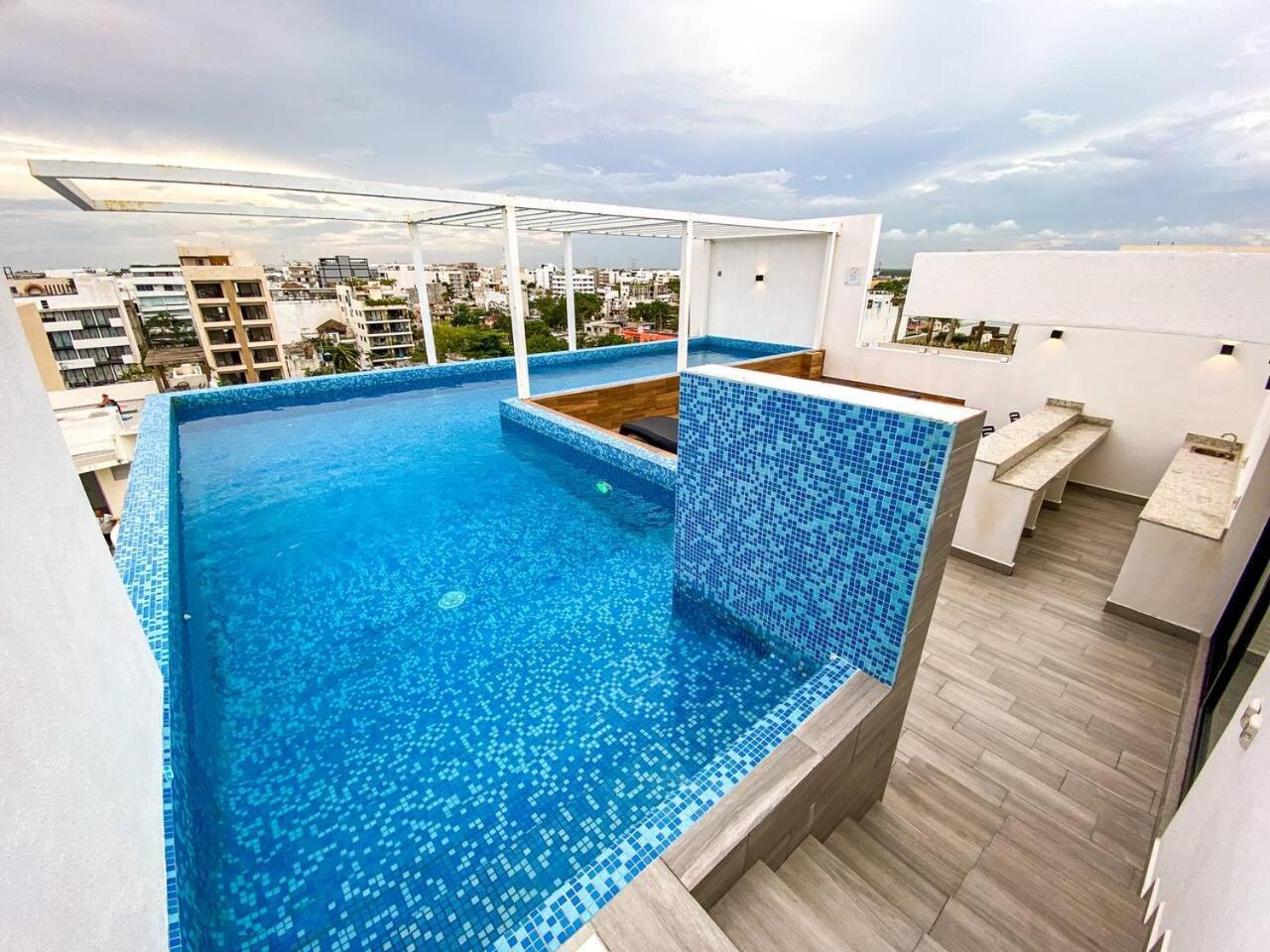At 5th Ave With Pool Gym Steps To * Playa del Carmen