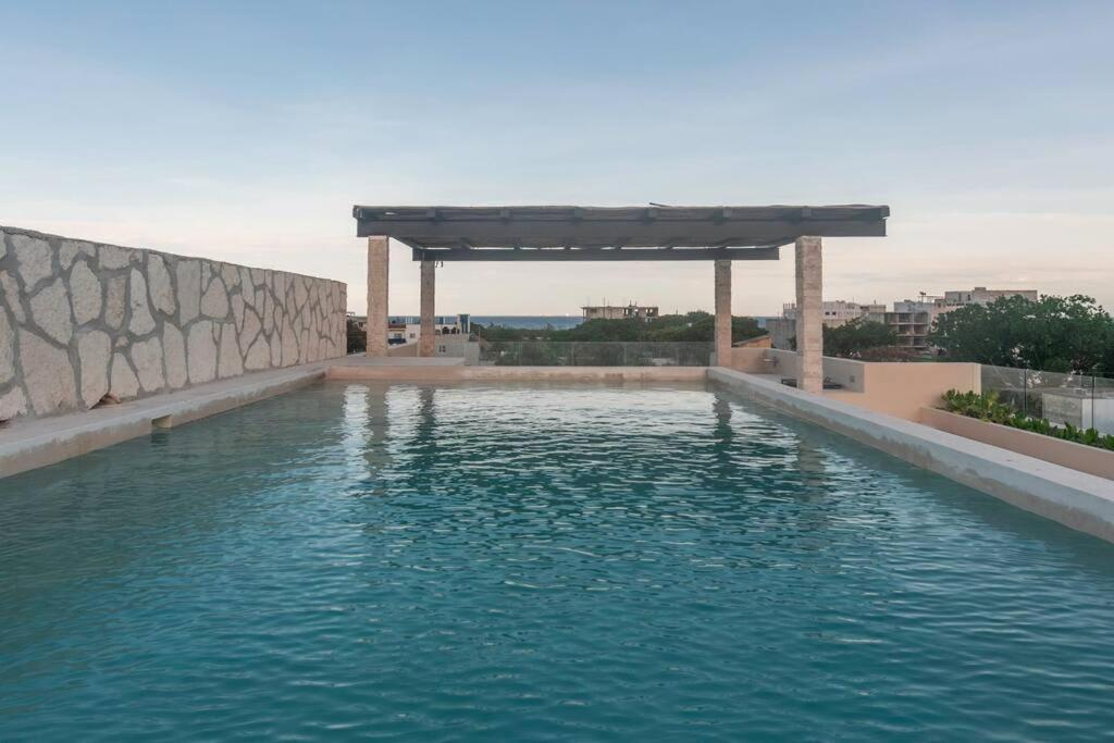 Apartment Brand New And Beautiful! Just Steps From The *