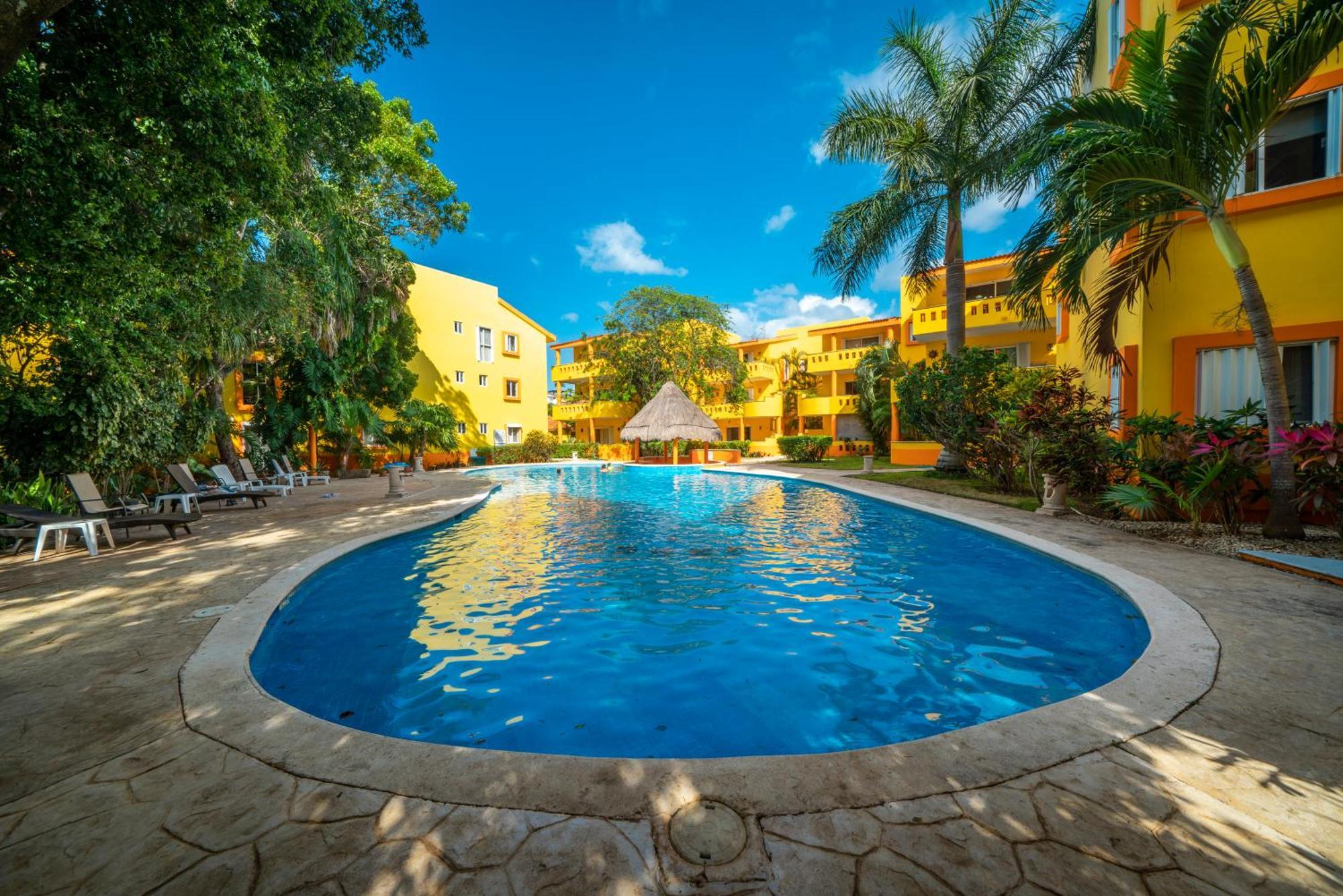 2 Bedroom For 8 Guests - Only 5 Min Walk To - At Playacar, Chac Ha Holiday home *