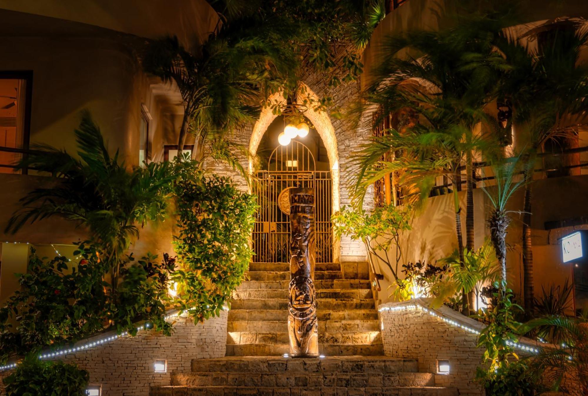 Maya And Beachclub Hotel 4*