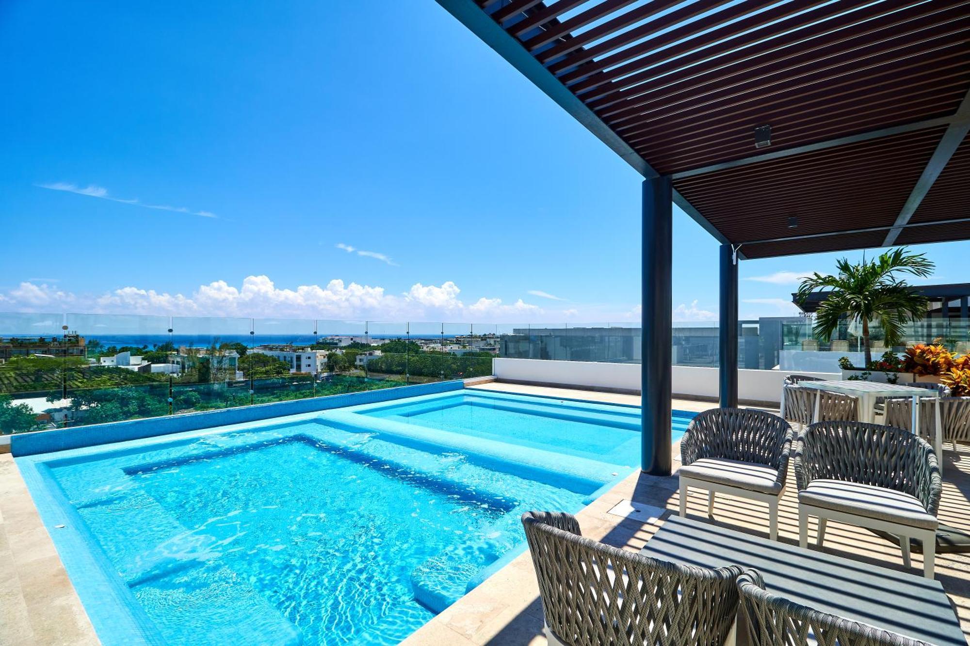 Luxury 2-story With Jacuzzi * Playa del Carmen