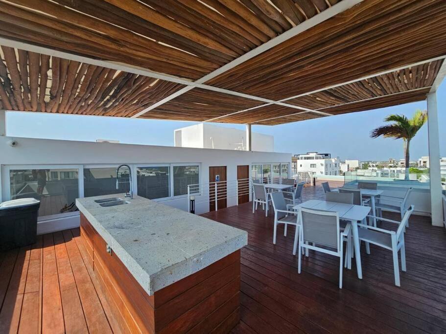 Apartment Kumaru Steps From The