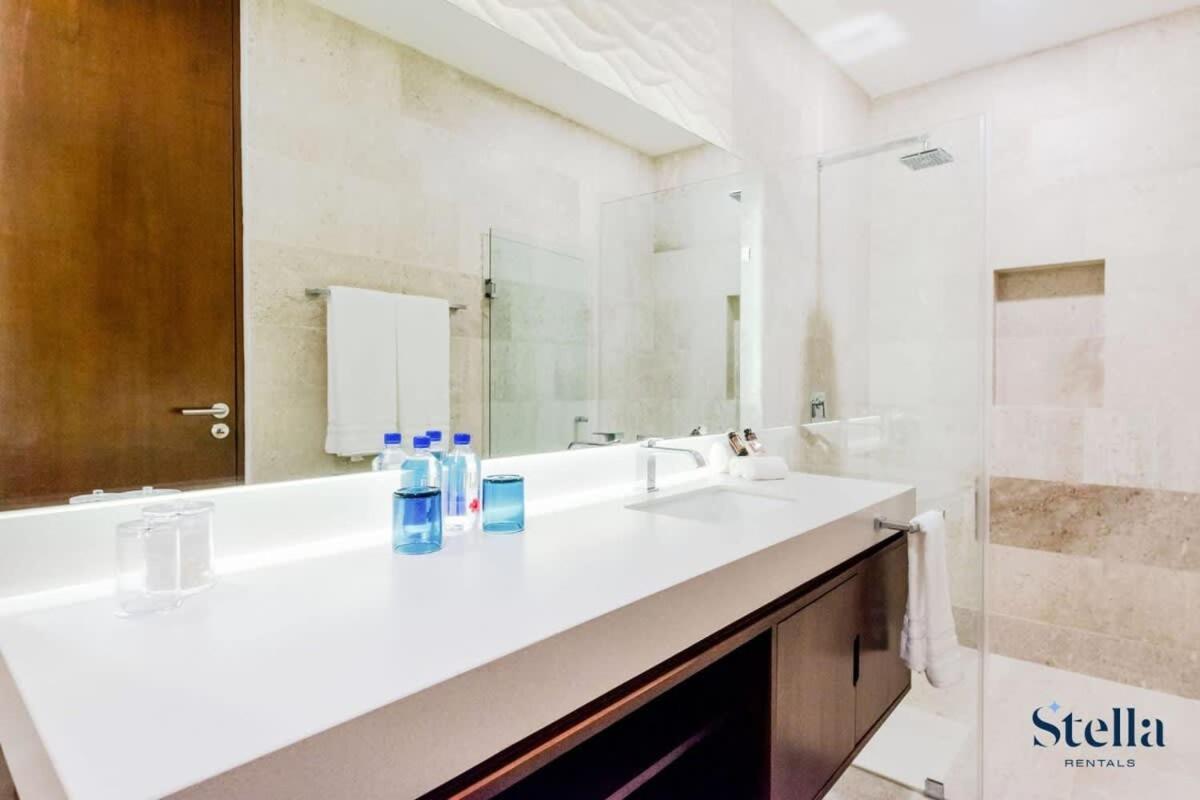With Private Jacuzzi And Shared Ocean View Roof Pool Ferienhaus *