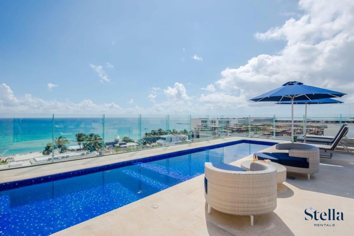 With Private Jacuzzi And Shared Ocean View Roof Pool Ferienhaus