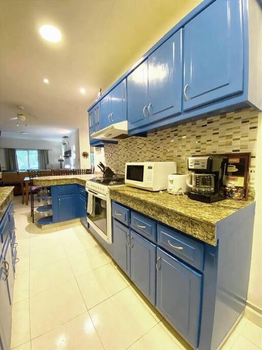 Apartment Penthouse 2bd 2ba With Private Rooftop And Jacuzzi