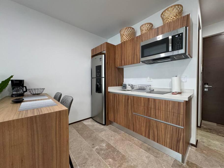 Apartment M-403 Brand New Studio, Ocean View Terrace, Pool And Gym *