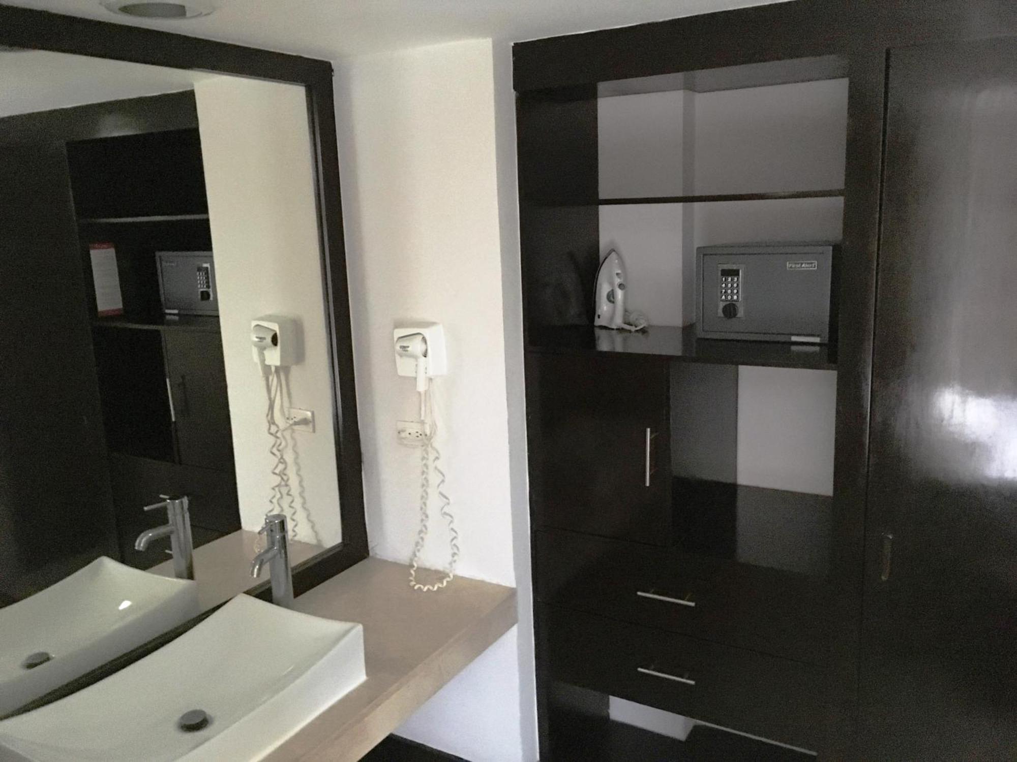 Aldea Thai 222 Apartment *