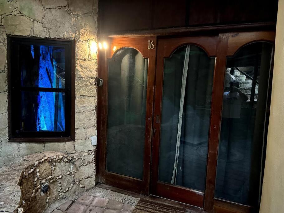 Appartement Jungle Meets Modern Cavern On 5th Ave Playa del Carmen