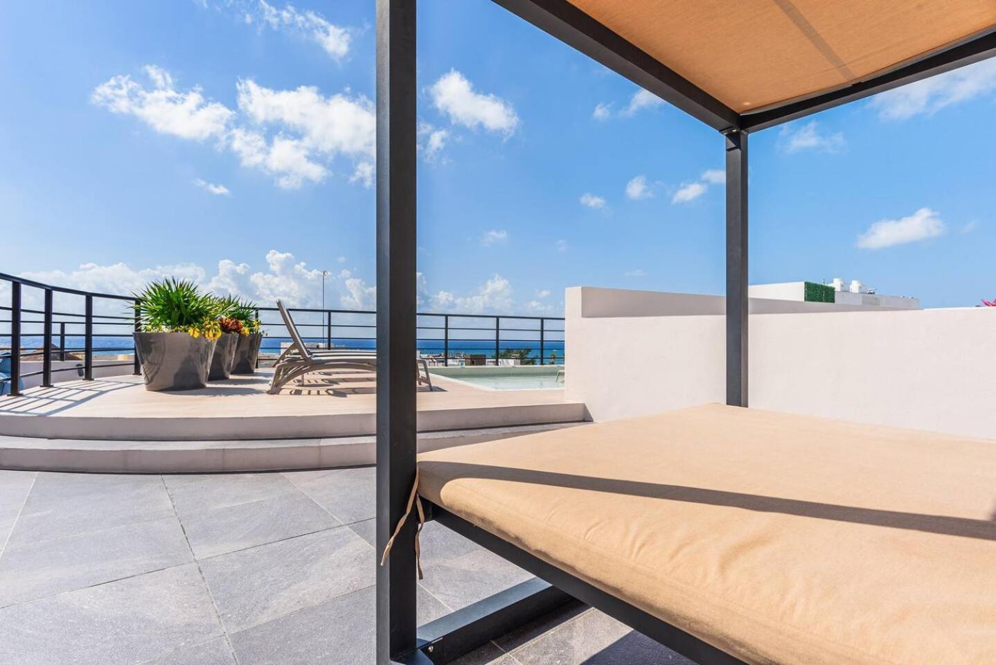 Tropical 2-bedroom Mangrove View