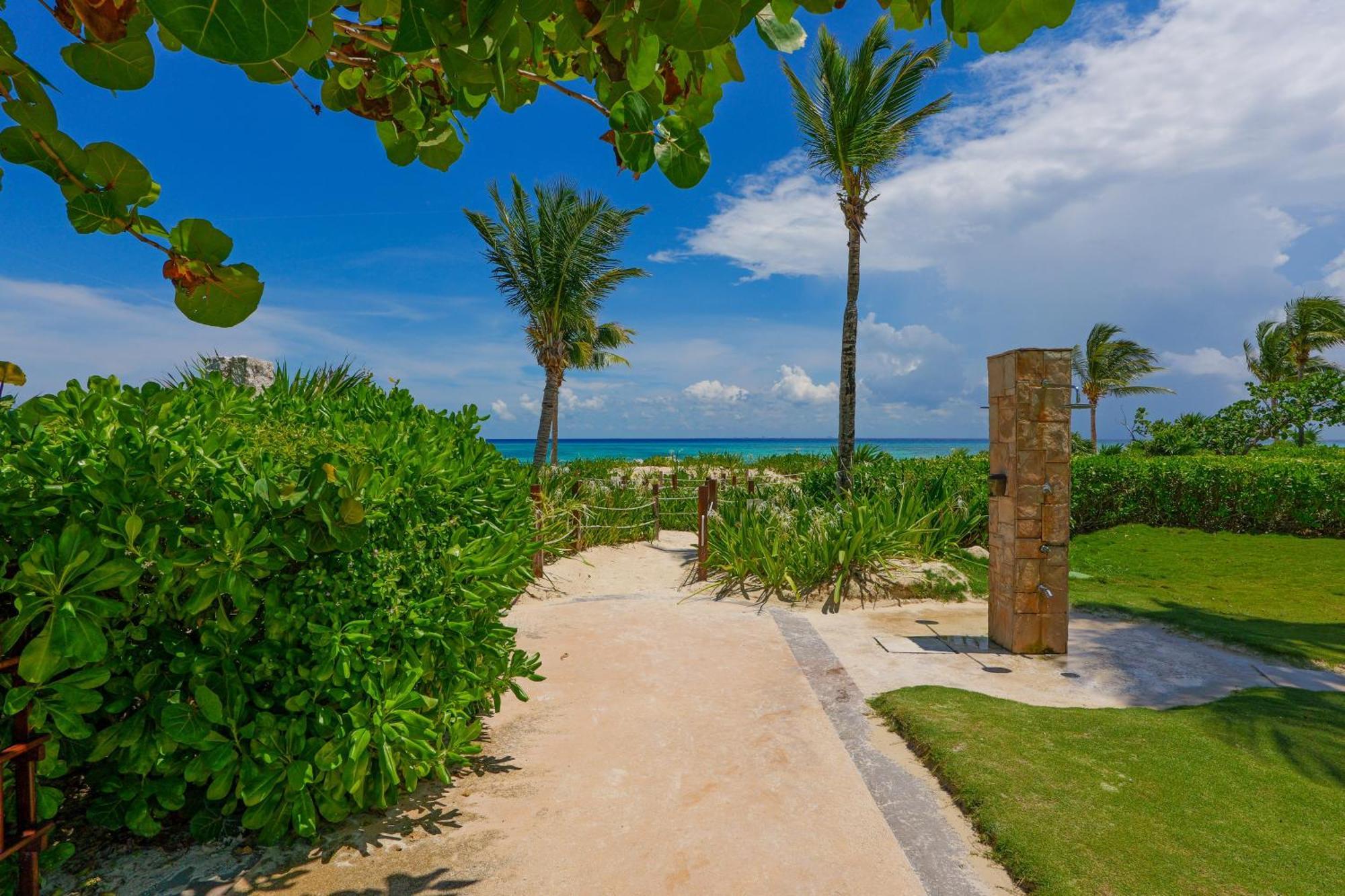 Seaside Serenity Retreat At Mareazul Norte - 2 Bedroom * Playa del Carmen