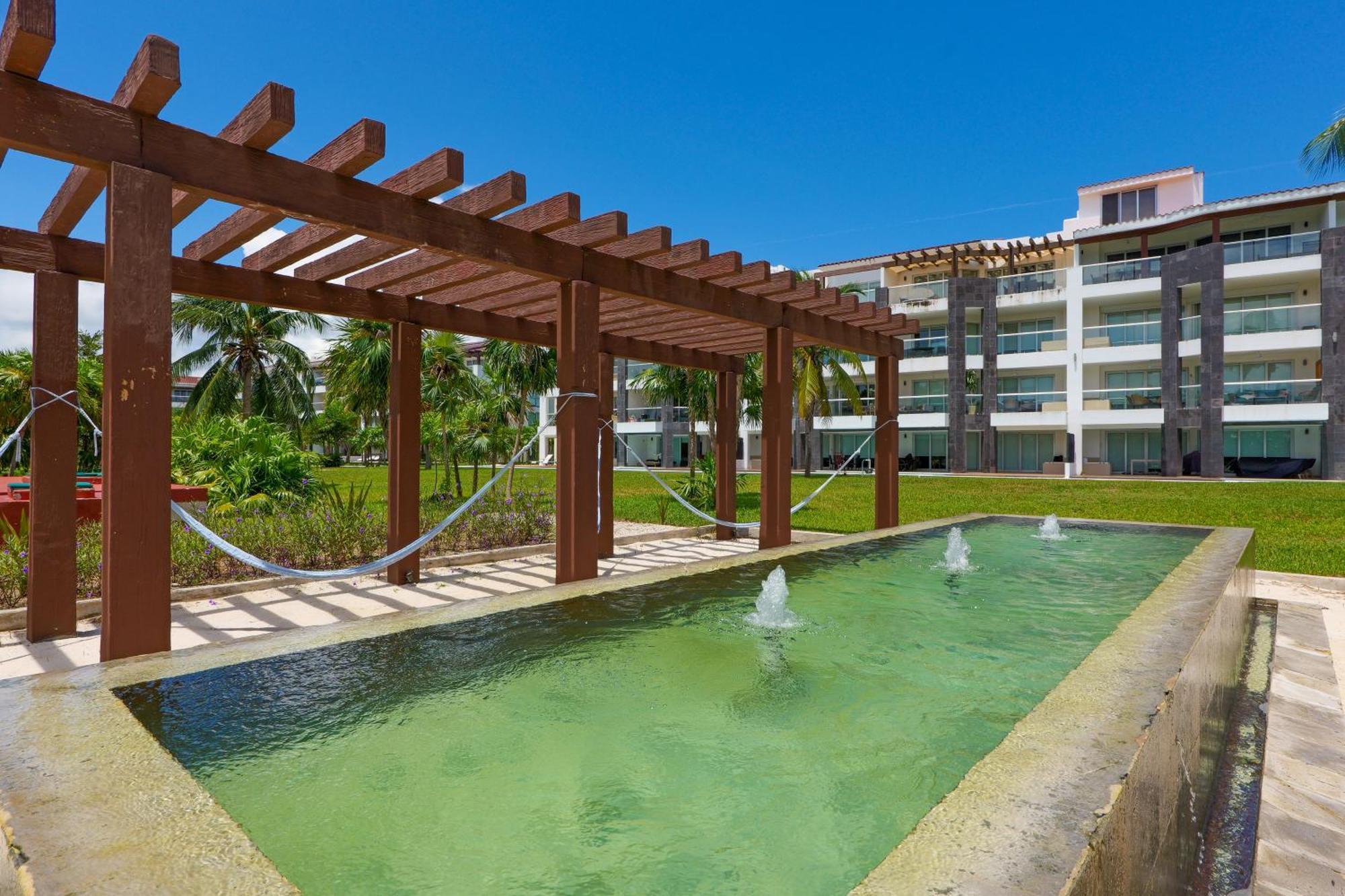 Seaside Serenity Retreat At Mareazul Norte - 2 Bedroom Apartment