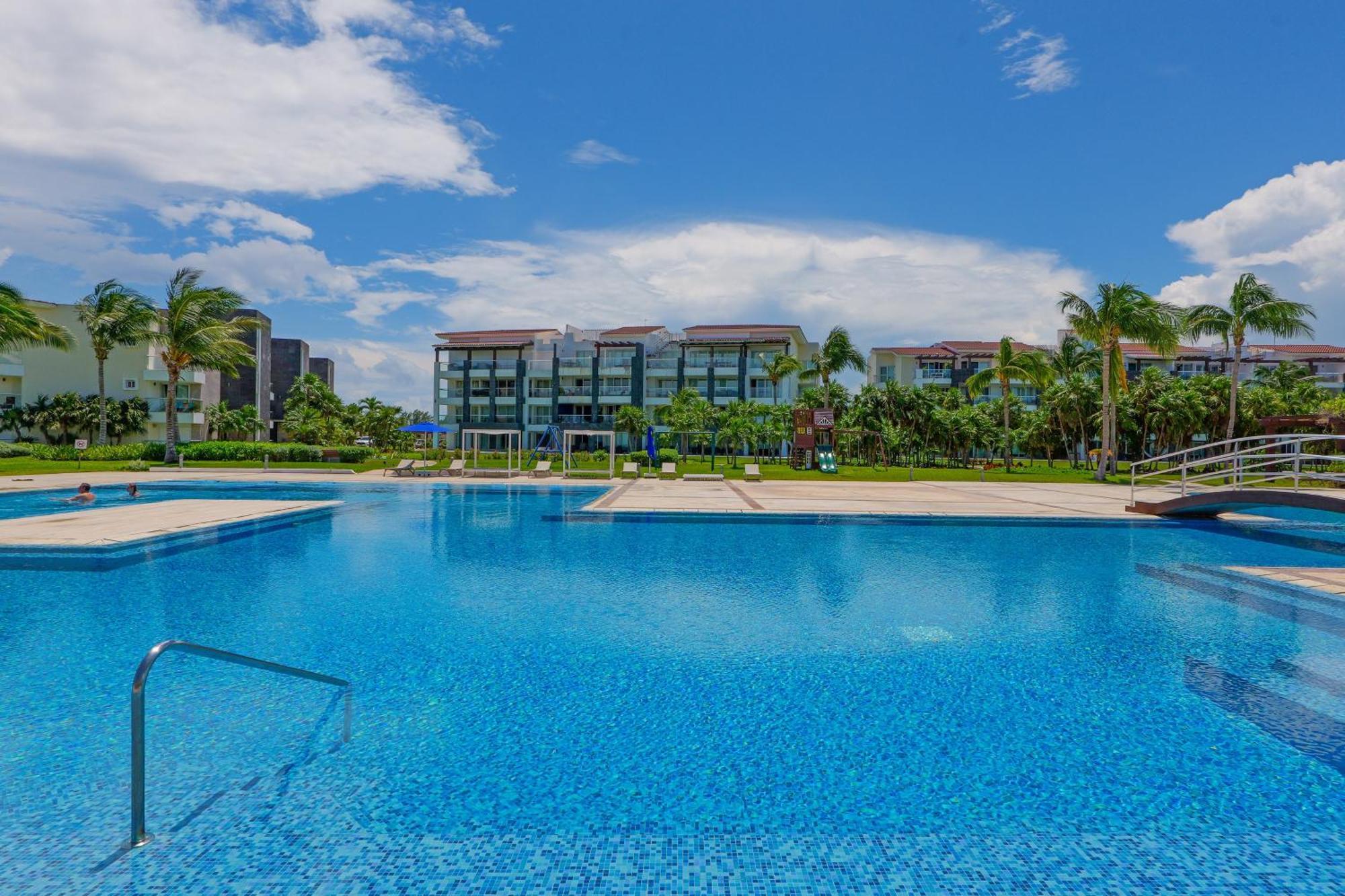 Seaside Serenity Retreat At Mareazul Norte - 2 Bedroom