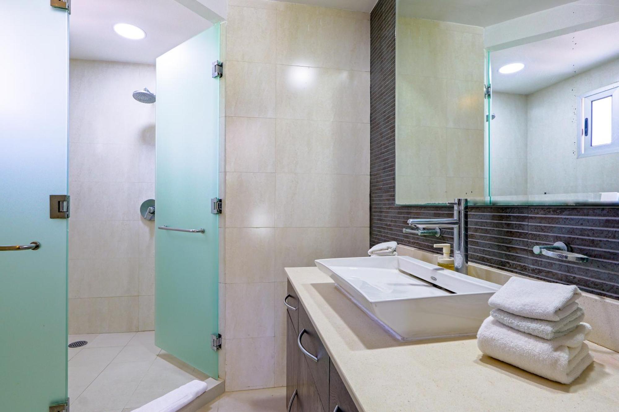 Apartment Seaside Serenity Retreat At Mareazul Norte - 2 Bedroom *