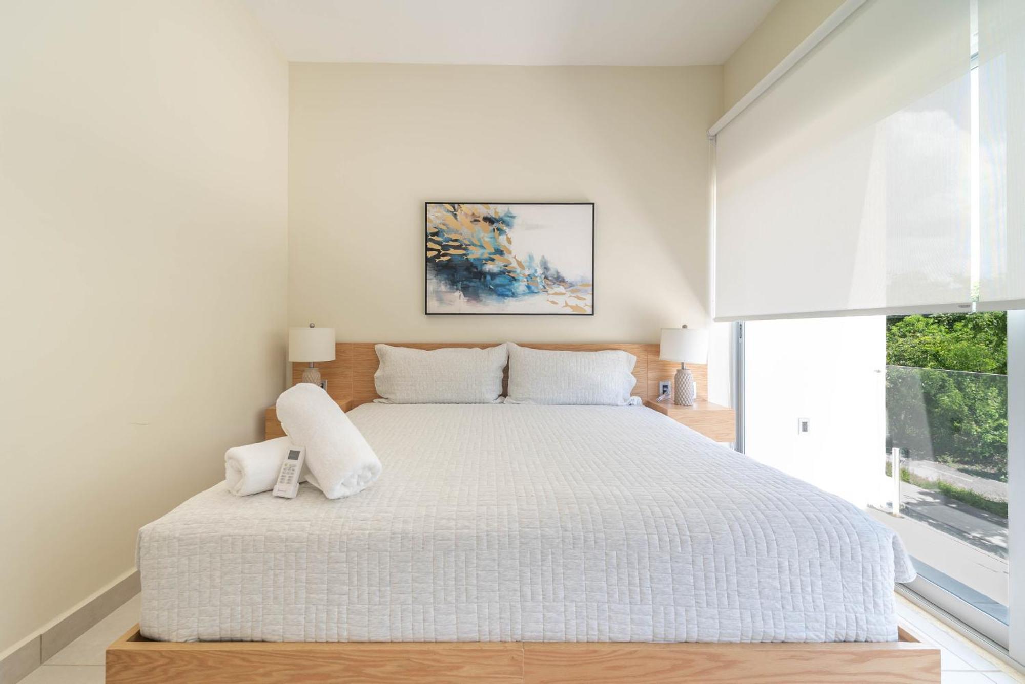 Holiday home 2 Bd With Balcony, Rooftop Pool, Hot Tub, Gym #207 *