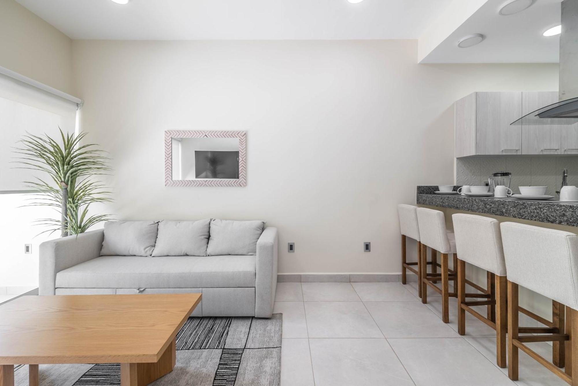 2 Bd With Balcony, Rooftop Pool, Hot Tub, Gym #207 Playa del Carmen